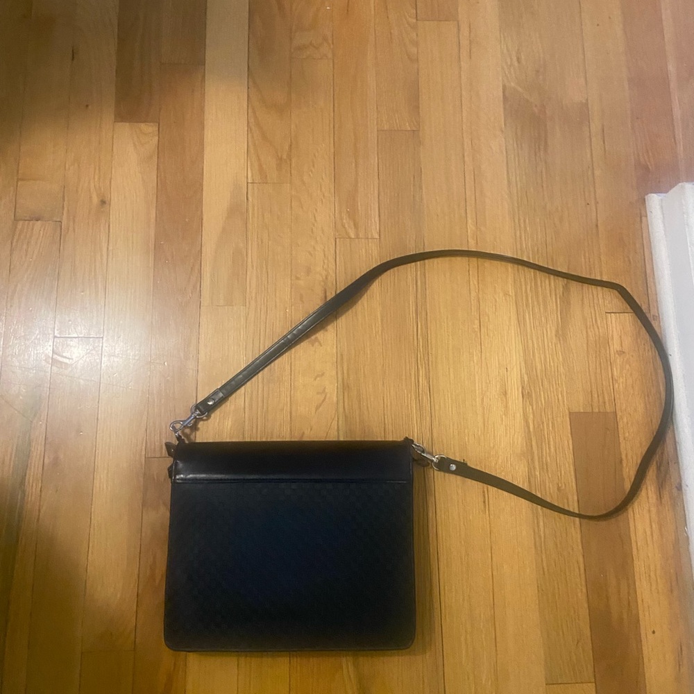 At-A-Glance Black Crossbody Organizer Bag